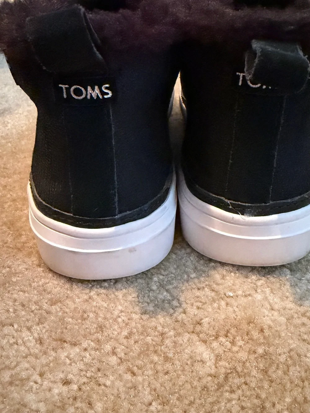 Toms plush fur